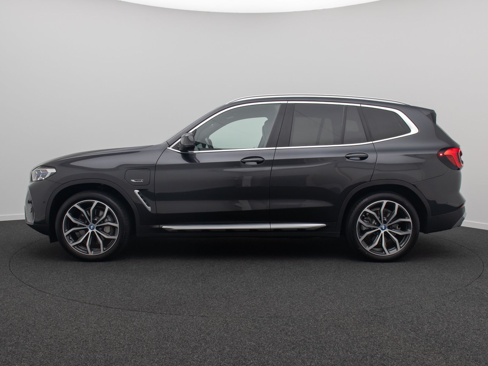 Fahrzeugabbildung BMW X3 xD30e Leder HUD DAB Kamera Laser Sport 20Zoll