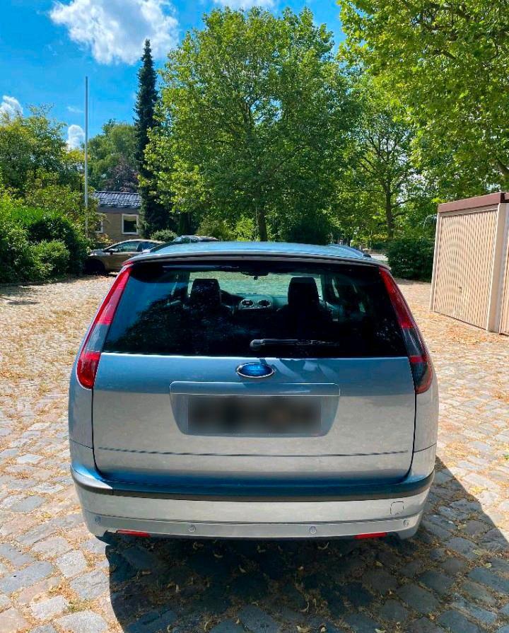 Ford Focus 2006 — engine 116 HP (85kW)