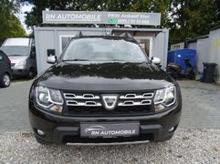 Fahrzeugabbildung Dacia Duster Celebration 4x2 **SCHEKHEFT / TÜV+SERVICE