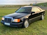Mercedes-Benz Mercedes 320 CE / E 320 / C124 Coupe Sport... - Mercedes-Benz E 320: Coupé