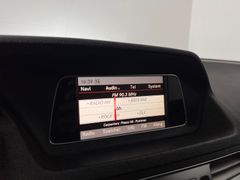 MERCEDES-BENZ E 220 CDI CABRIO AMG LINE/79 t.KM /GARANTIE /LED