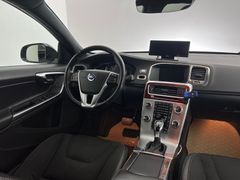 VOLVO V60 CROSS COUNTRY D4 / 1.H/ CARPLAY/ 2017/ AUTOM