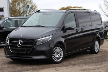 Mercedes V 220 - 3