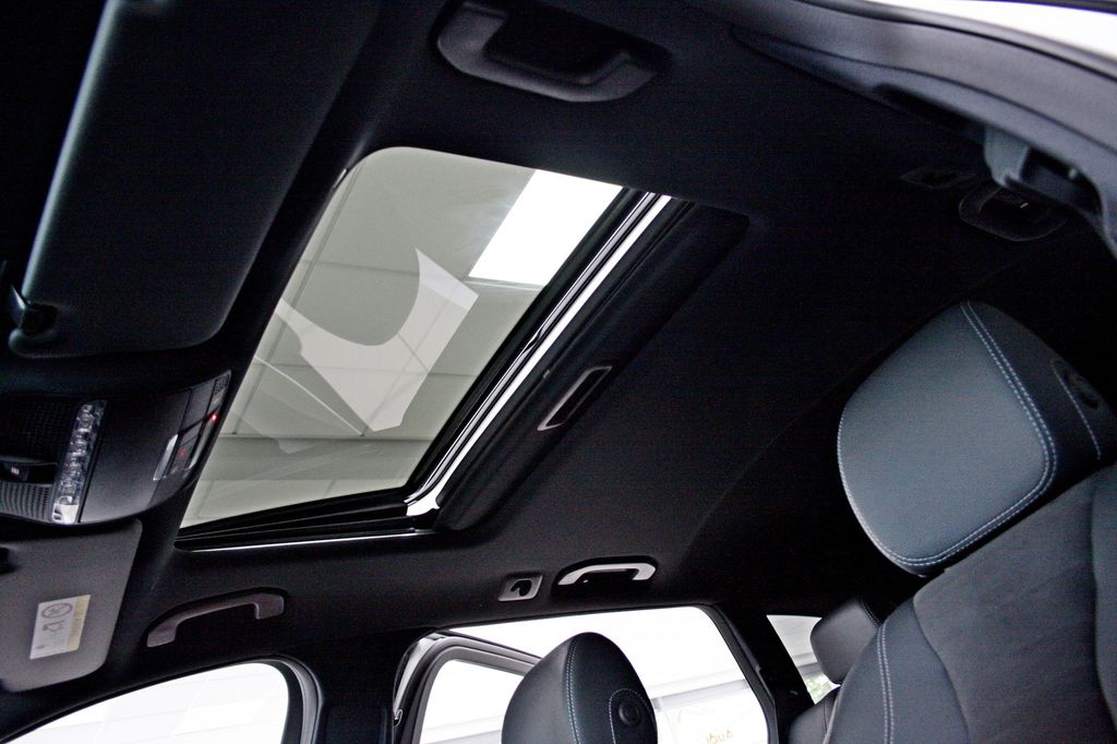 Mercedes-Benz E 220 d T 4M AMG TOTW KAMERA AHK NETTO 30.800