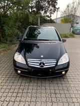 Mercedes-Benz Mercedes A 180 (W169) Schwarz - Mercedes-Benz A-Klasse W169 mit Benzin-Antrieb