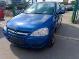Opel Corsa C Edition - Opel Corsa aus 2005 mit Benzin-Antrieb: Kleinwagen