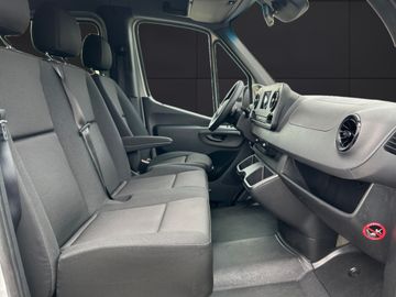 Mercedes Sprinter - 11