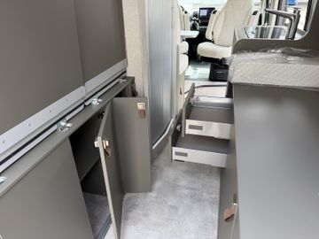 HYMER  ERIBA  HYMERCAR Ayers Rock Fiat Dieselhzg. AHK ACC SOLAR Markise