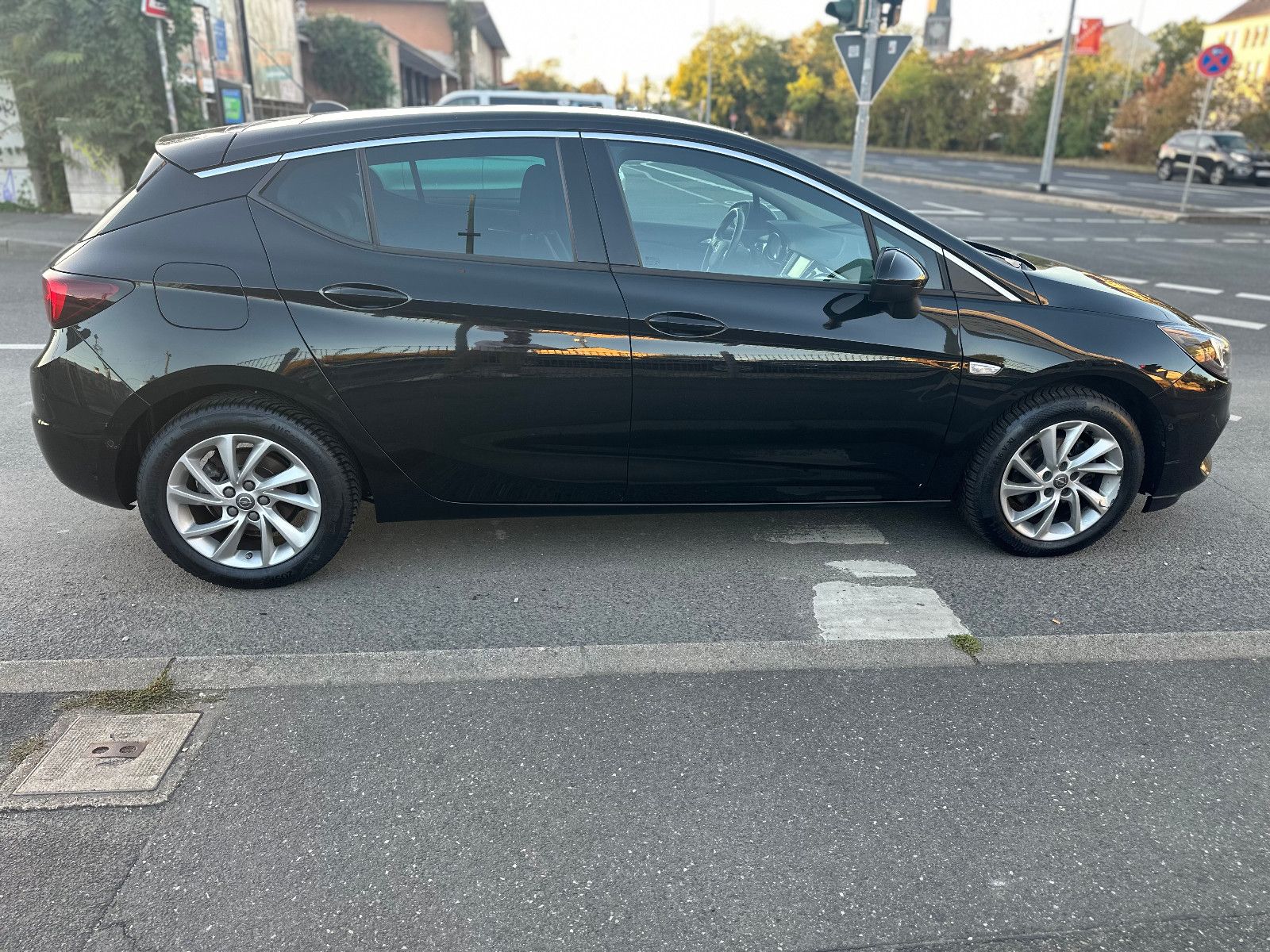 Fahrzeugabbildung Opel ASTRA K ELEGANCE*MOD.2022+LED+KAMERA+NAVI*