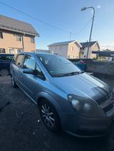 Opel Zafira 1.9 CDTI 150PS 7-Sitzer EZ2005... - Opel Zafira: Cdti 150