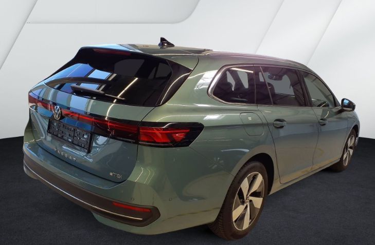 Volkswagen Passat Variant - Bild 3