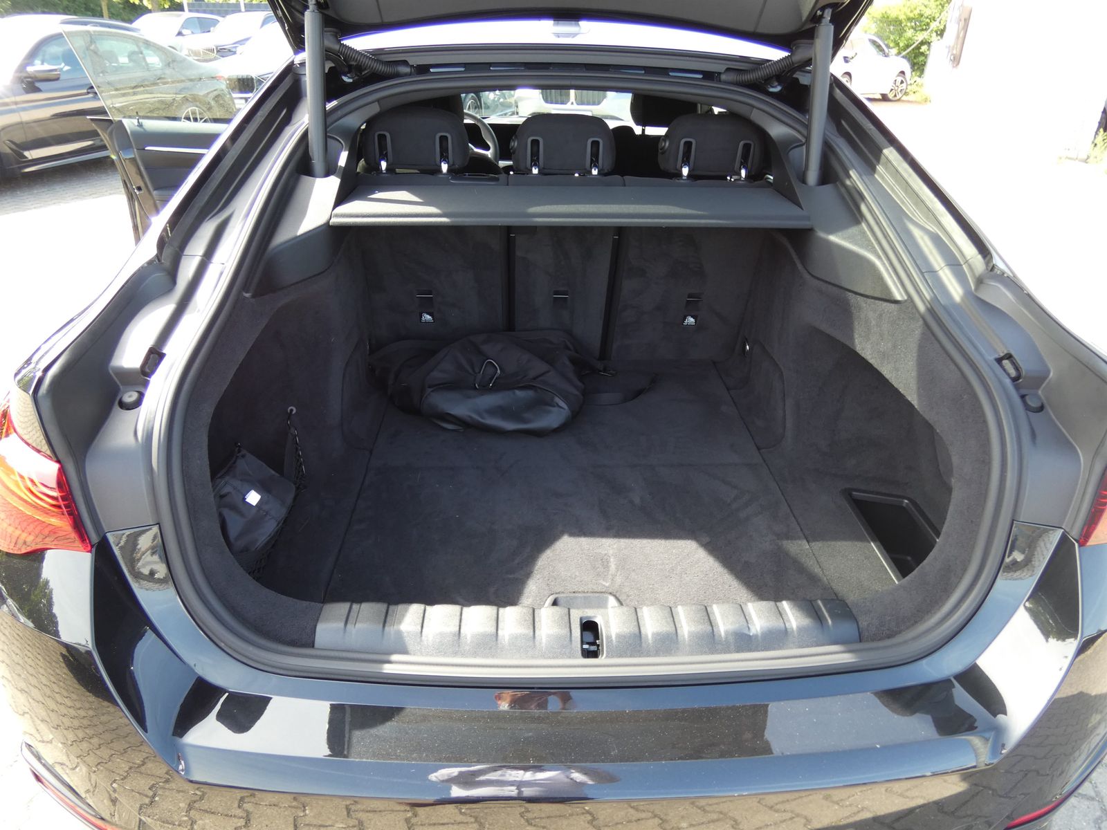 BMW i4 - Bild 19