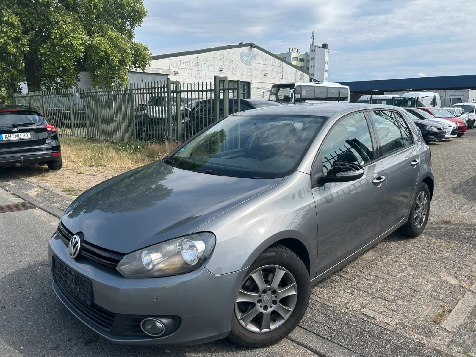 Volkswagen Golf VI 1.6 TDI BMT*NAVI*KLIMAUT*TEMP*PDC