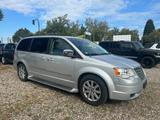 Chrysler Grand Voyager Limited 3.8 V6 Autom. - Chrysler Grand Voyager mit Benzin-Antrieb