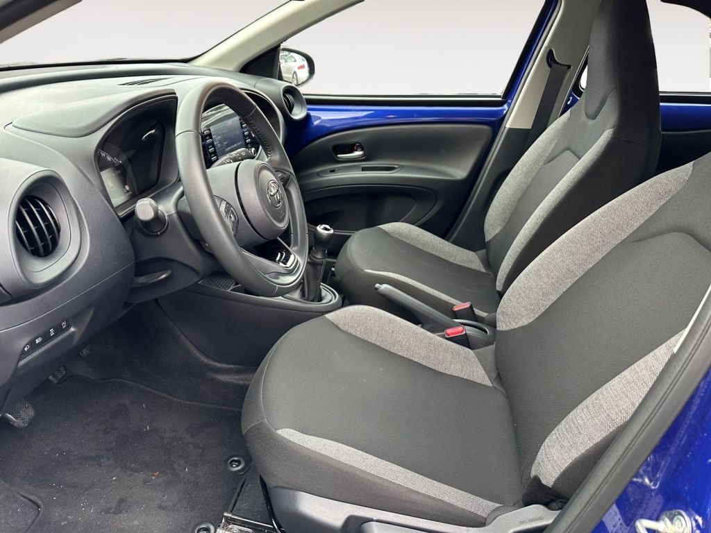 Fahrzeugabbildung Toyota Aygo X Play