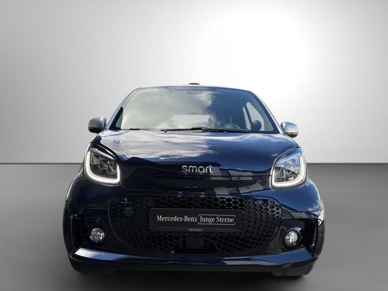 Smart fortwo cabrio EQ passion LED Kamera JBL Winter