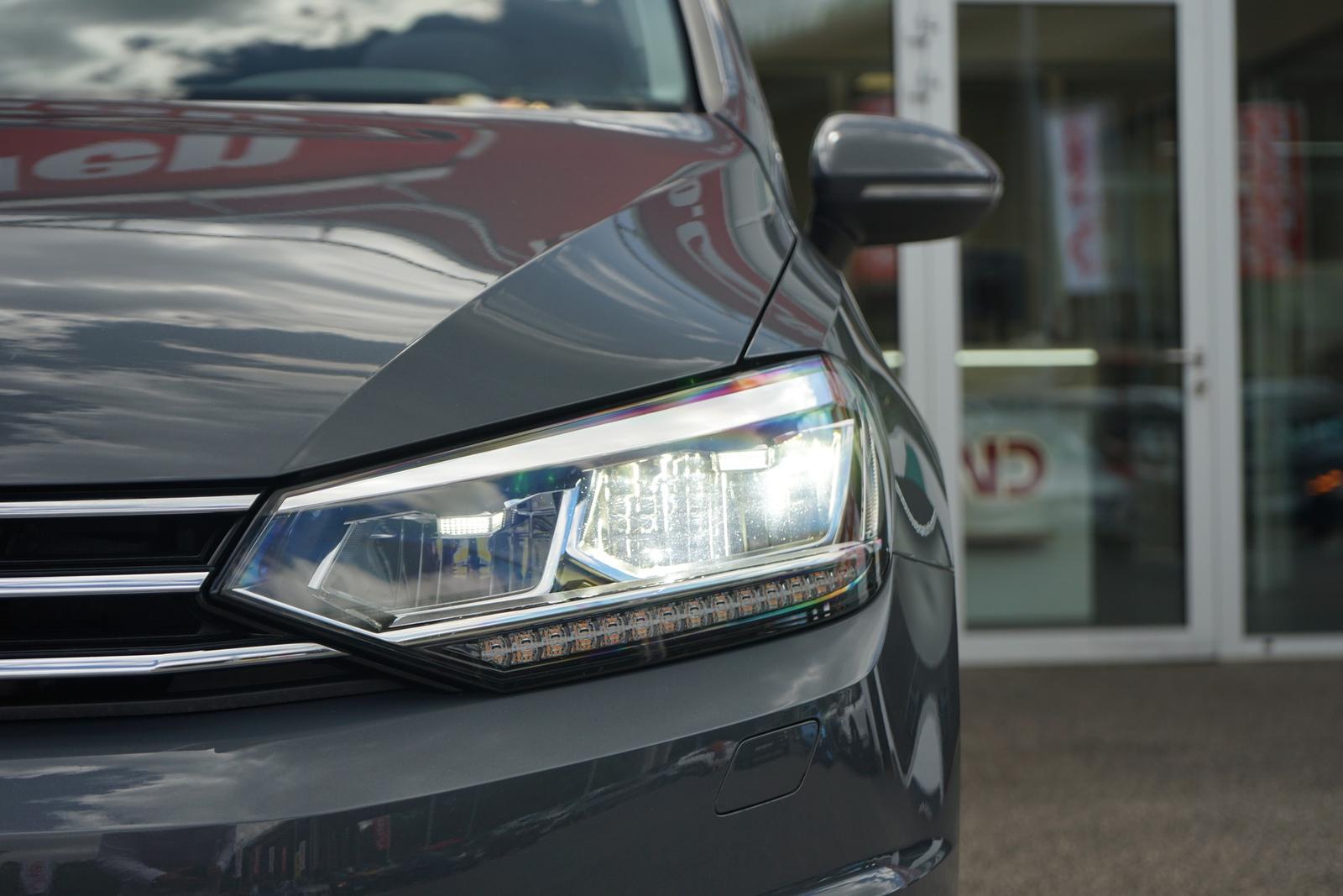 Volkswagen Touran 1.5 TSI LED Navi ACC DAB Totwinkel Kamera, миниатюра 5