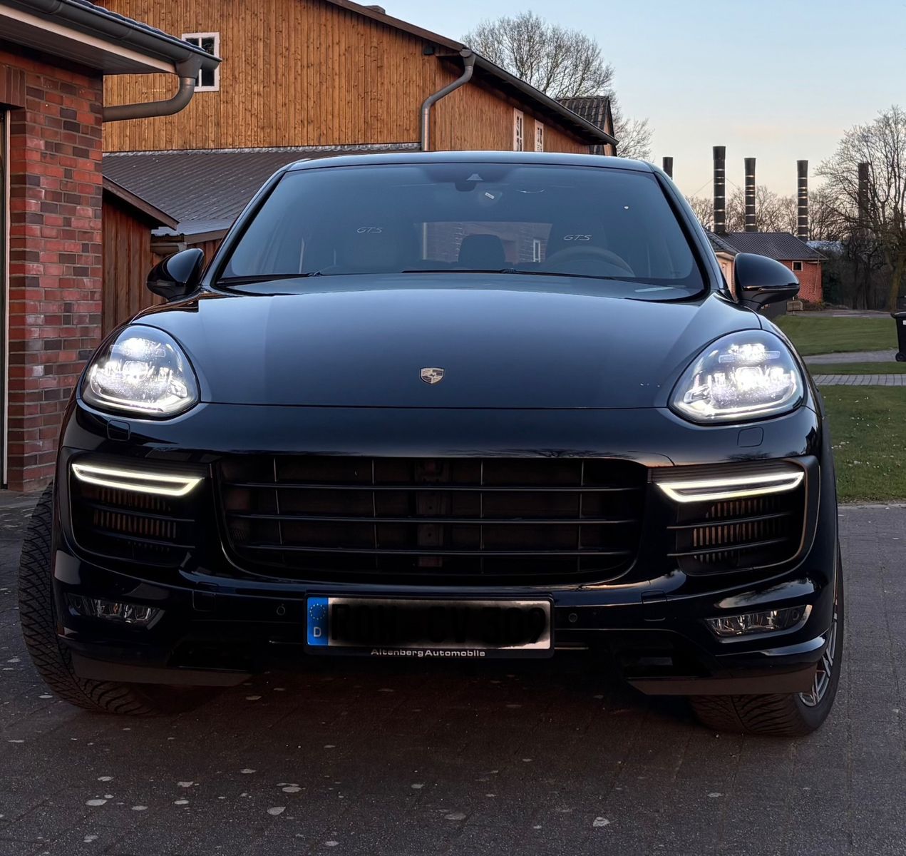 PORSCHE Cayenne
