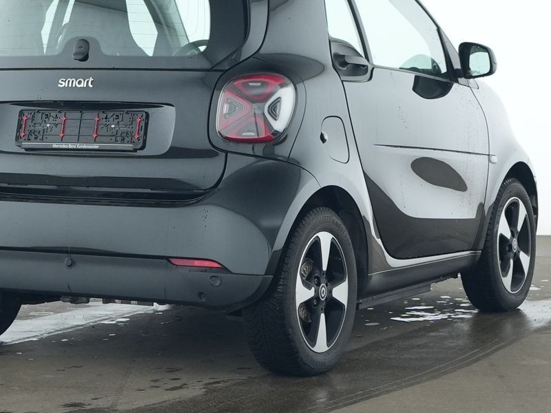 Fahrzeugabbildung Smart smart EQ fortwo EXCLUSIVE*22kW*JBL*Kam*LED*Pano*