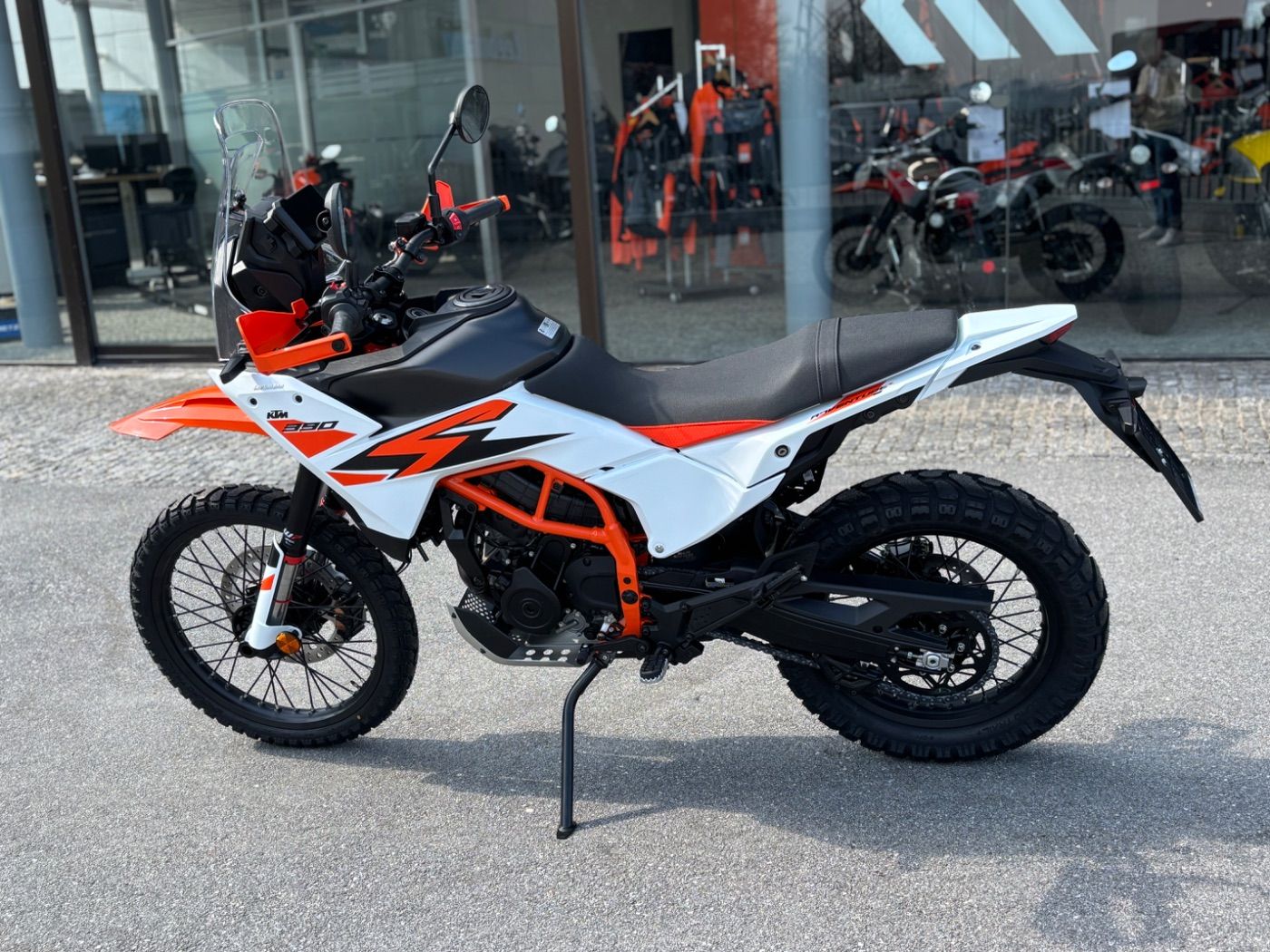 Fahrzeugabbildung KTM 390 Adventure R 2026 Quickshifter+ inclusive