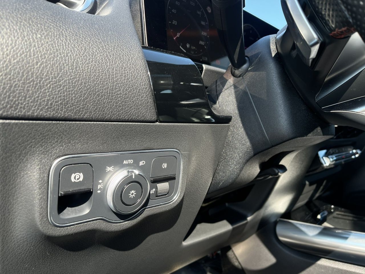 Mercedes-Benz B 200 d AMG+MULTIBEAM+AMBIENTE+AHK+KAM+LED+Keyl foto 17