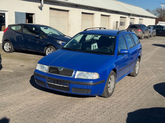 Skoda Octavia Combi Tour