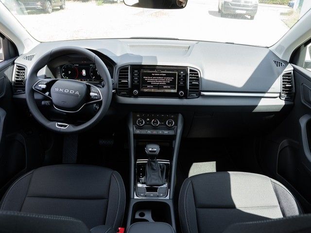 Karoq 2.0 TDI Tour DSG AHK+NAVI+MATRIX+RFK