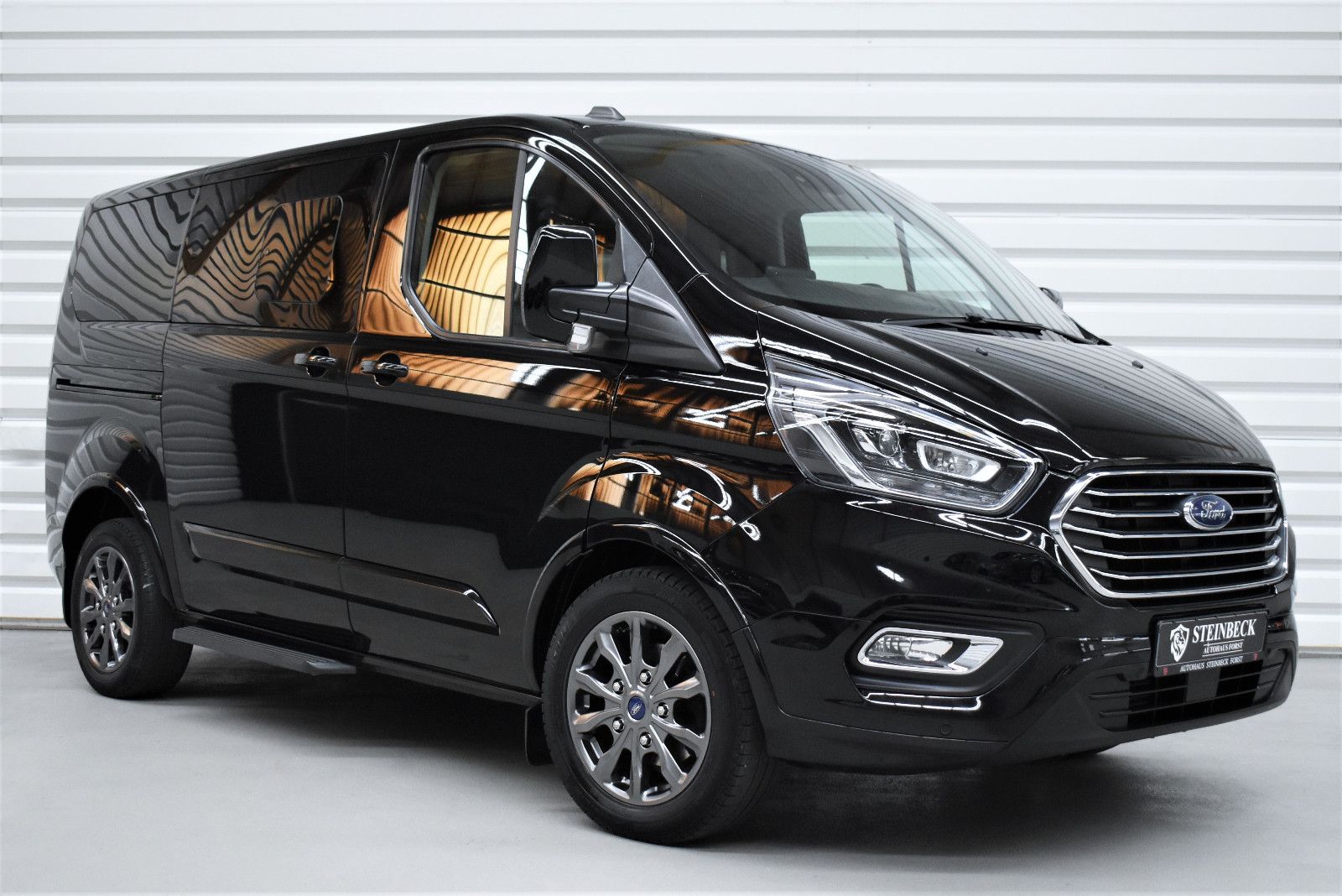 Ford Tourneo Custom 320 L1 +TitaniumX+Kamera+AHK