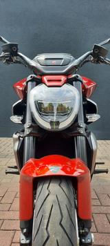 Ducati XDiavel V4 2025 in black sofort verfügbar - Angebote