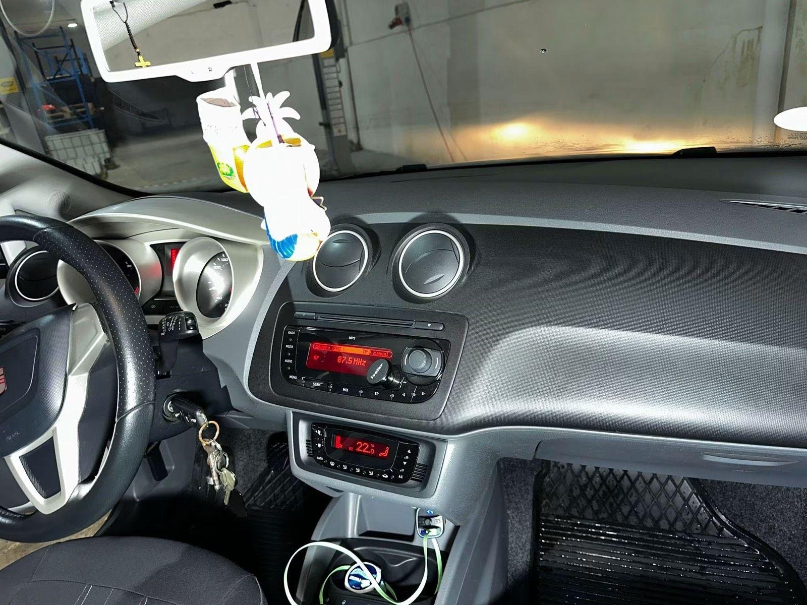 Seat Ibiza 2012 — photo 6