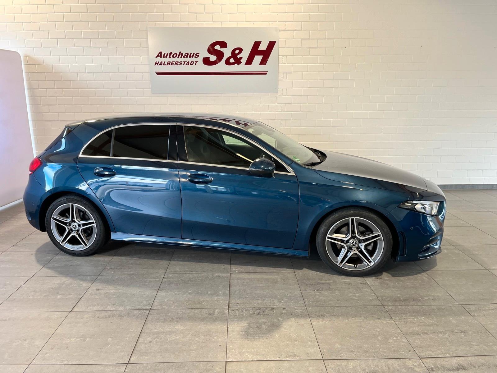 Mercedes-Benz A 180d 7DCT AMG Line NAVI 360° LED SHZ AAC Tempo