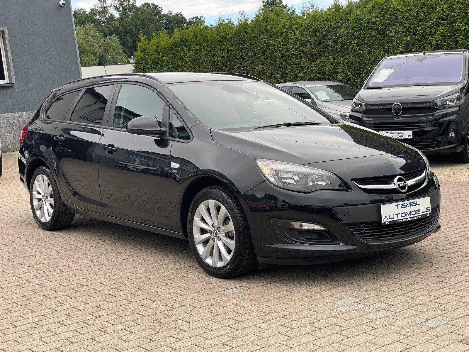 OPEL Astra, 2013, Benzin, 101 PS