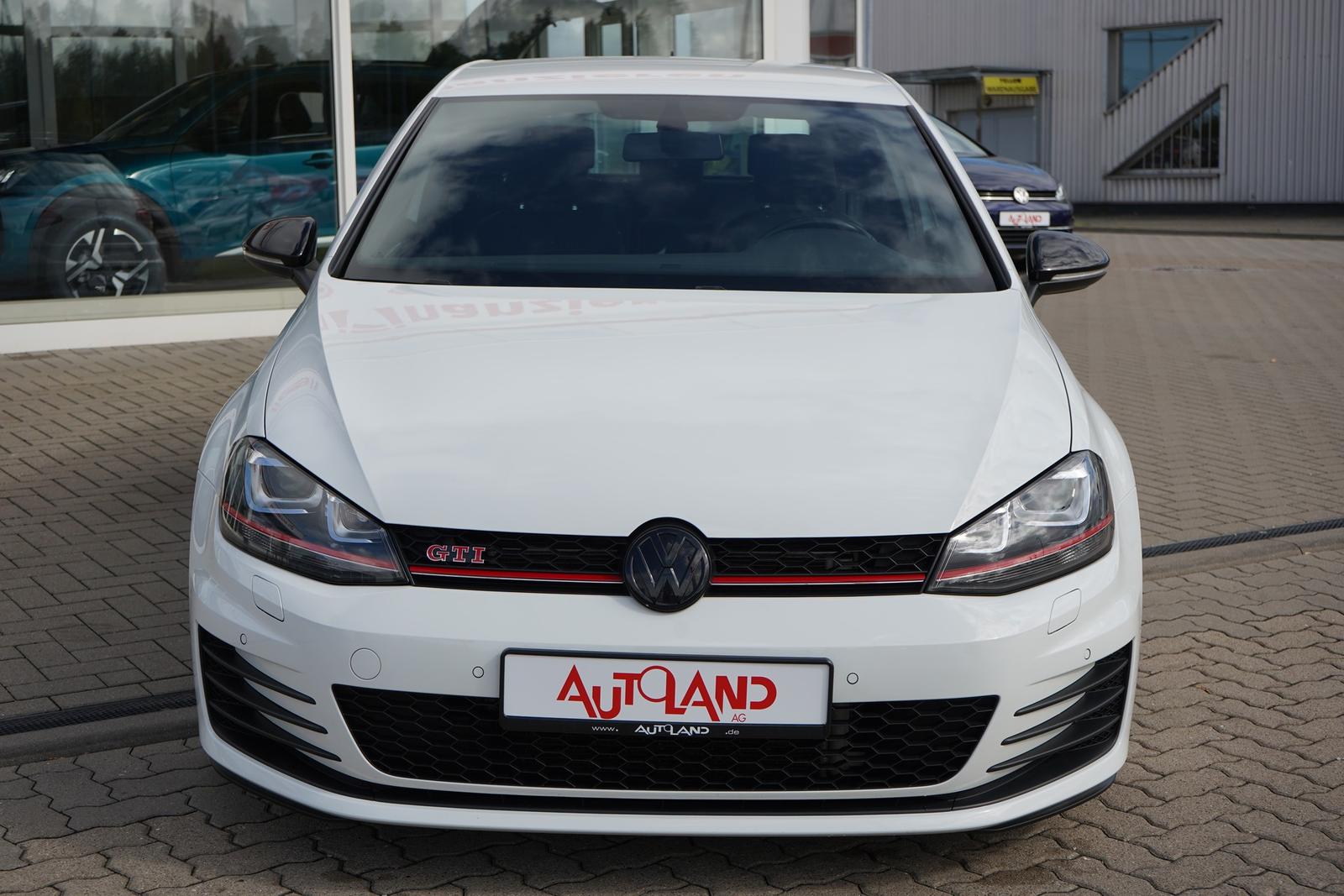 Volkswagen Golf VII 2.0 GTI Sitzheizung Klimaaut. PDC AHK