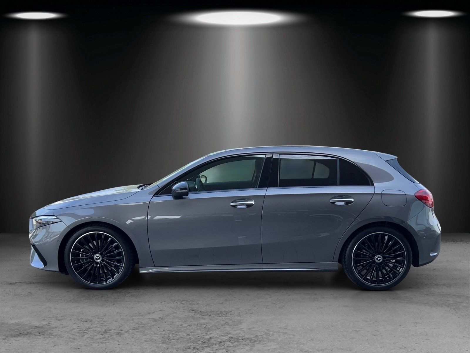 Fahrzeugabbildung Mercedes-Benz A 220d AMG KeyGO PANO Burme LED Night TOTWINKEL