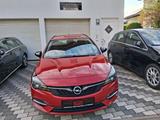 Opel Astra  Sports Tourer Business Start/Stop - Opel Astra: Rot