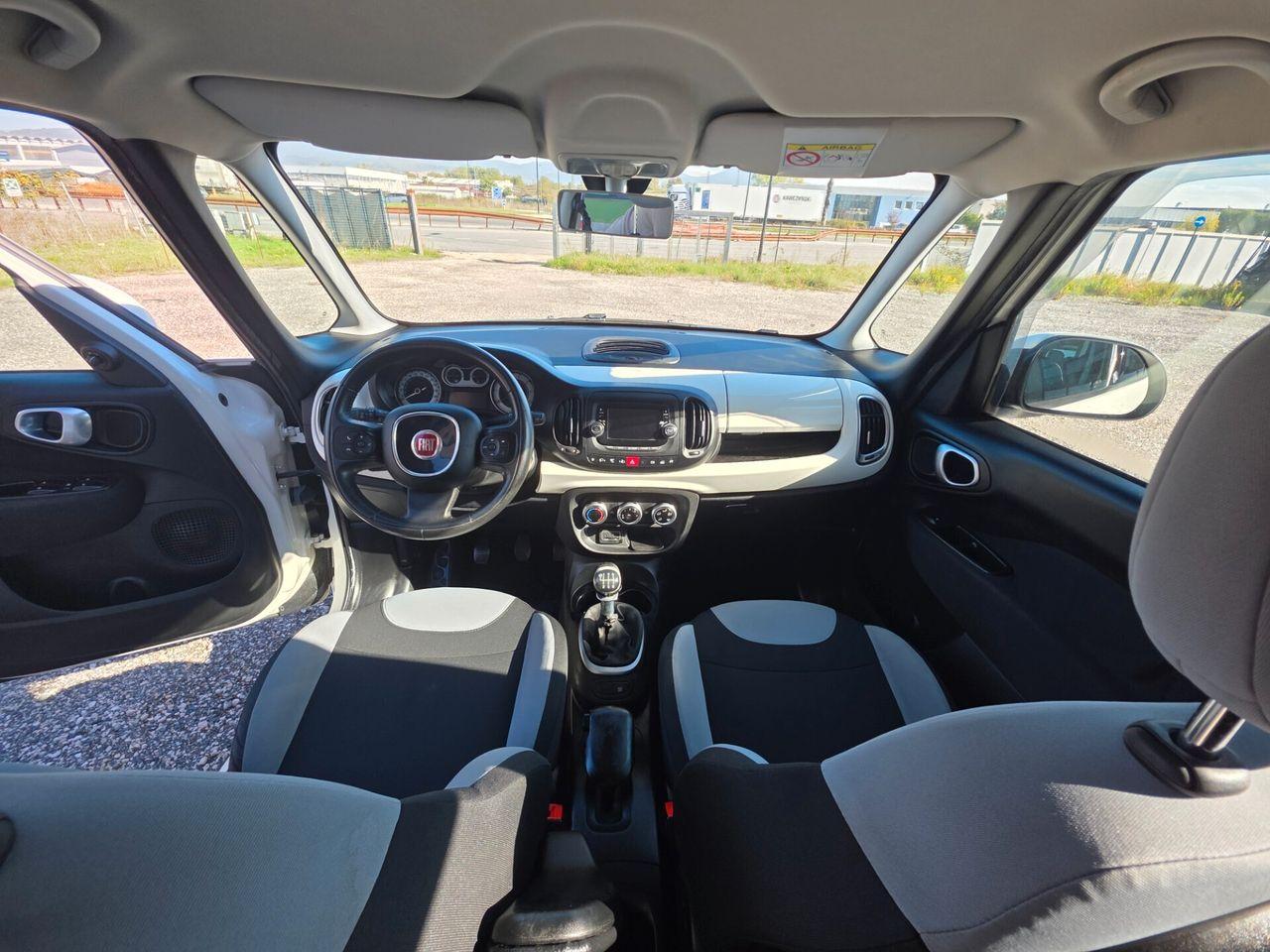 Fiat 500L 2015 — photo 12