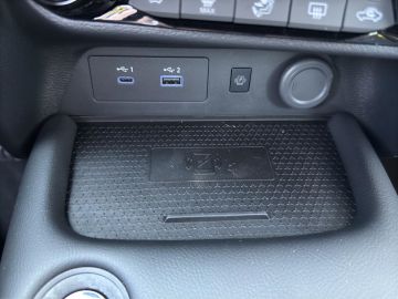 Nissan Juke N-Sport 1.6 Hybrid °LED°Navi°SHZ°RFK°PDC°