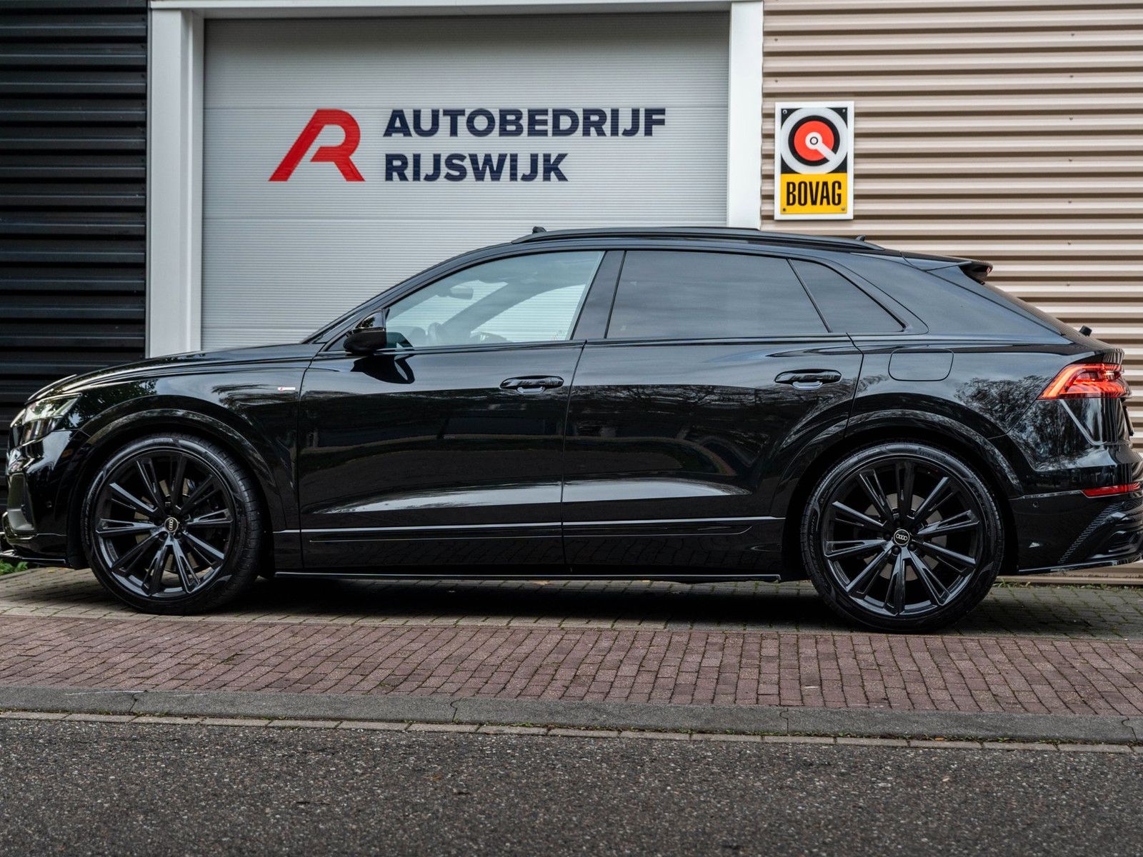 Audi Q8 55 TFSI e quattro S-Line Pano/360/HuD/Keyless imagem 2