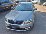 Skoda Octavia 1.8TSI Elegance - Skoda Octavia mit Benzin-Antrieb: 1.8