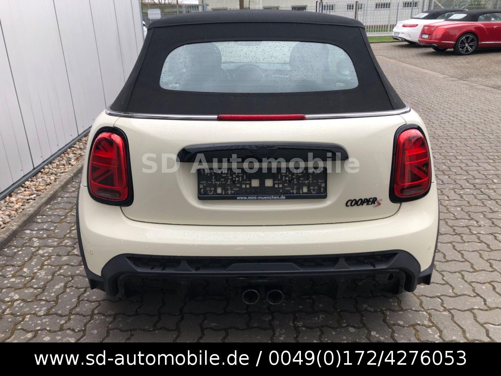 MINI Cabrio Cooper S John Cooper Works Trim