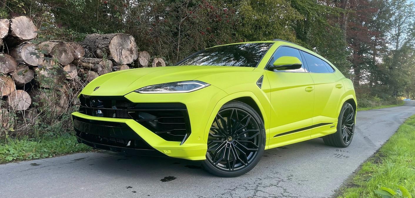 Lamborghini URUS SE+AD PERSONAM+MATT+B&O+23"+PANO+MASSAGE
