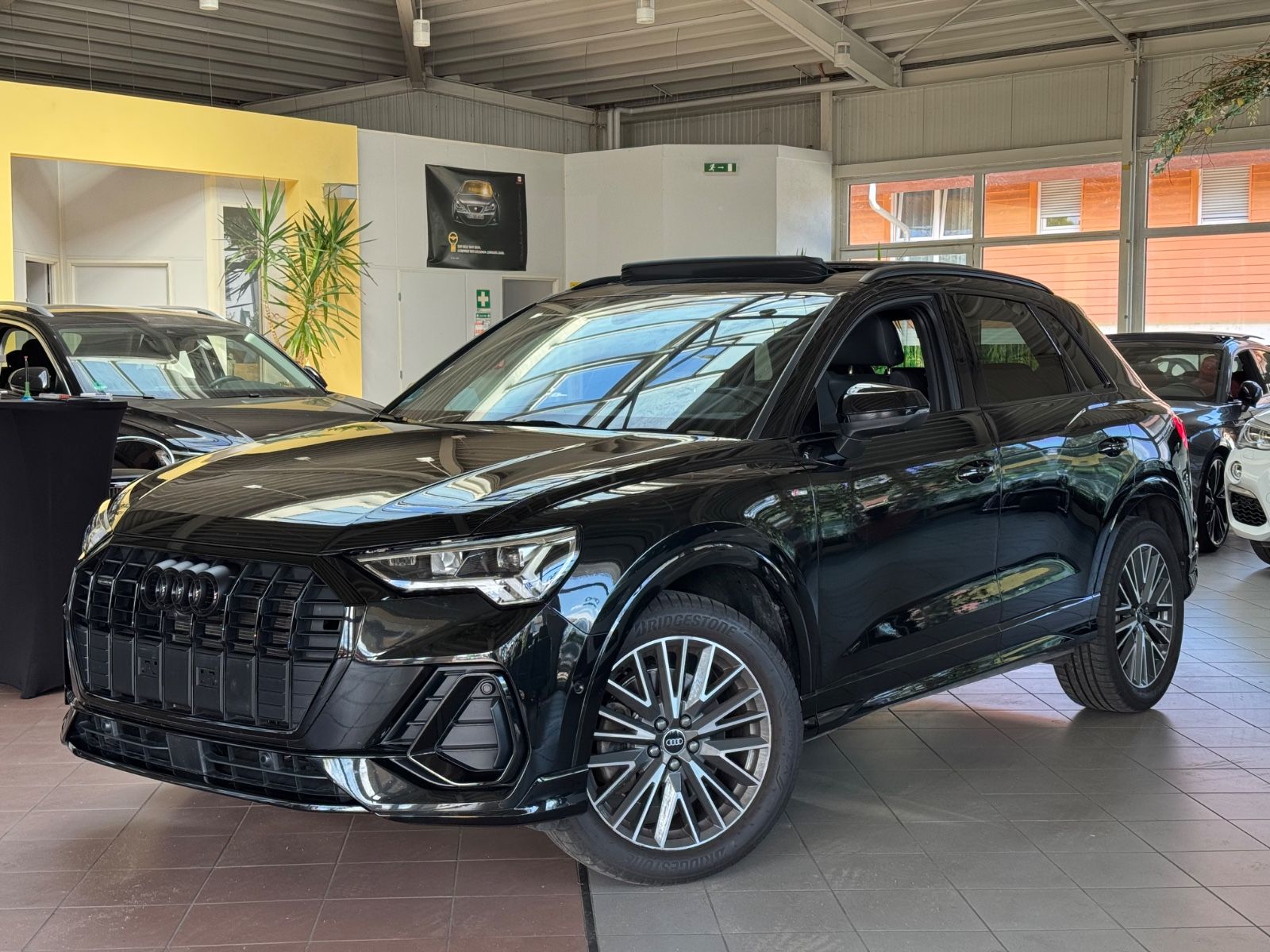 Audi Q3 40 TFSI quattro S line *360-Kamera*Navi*Acc* foto 1