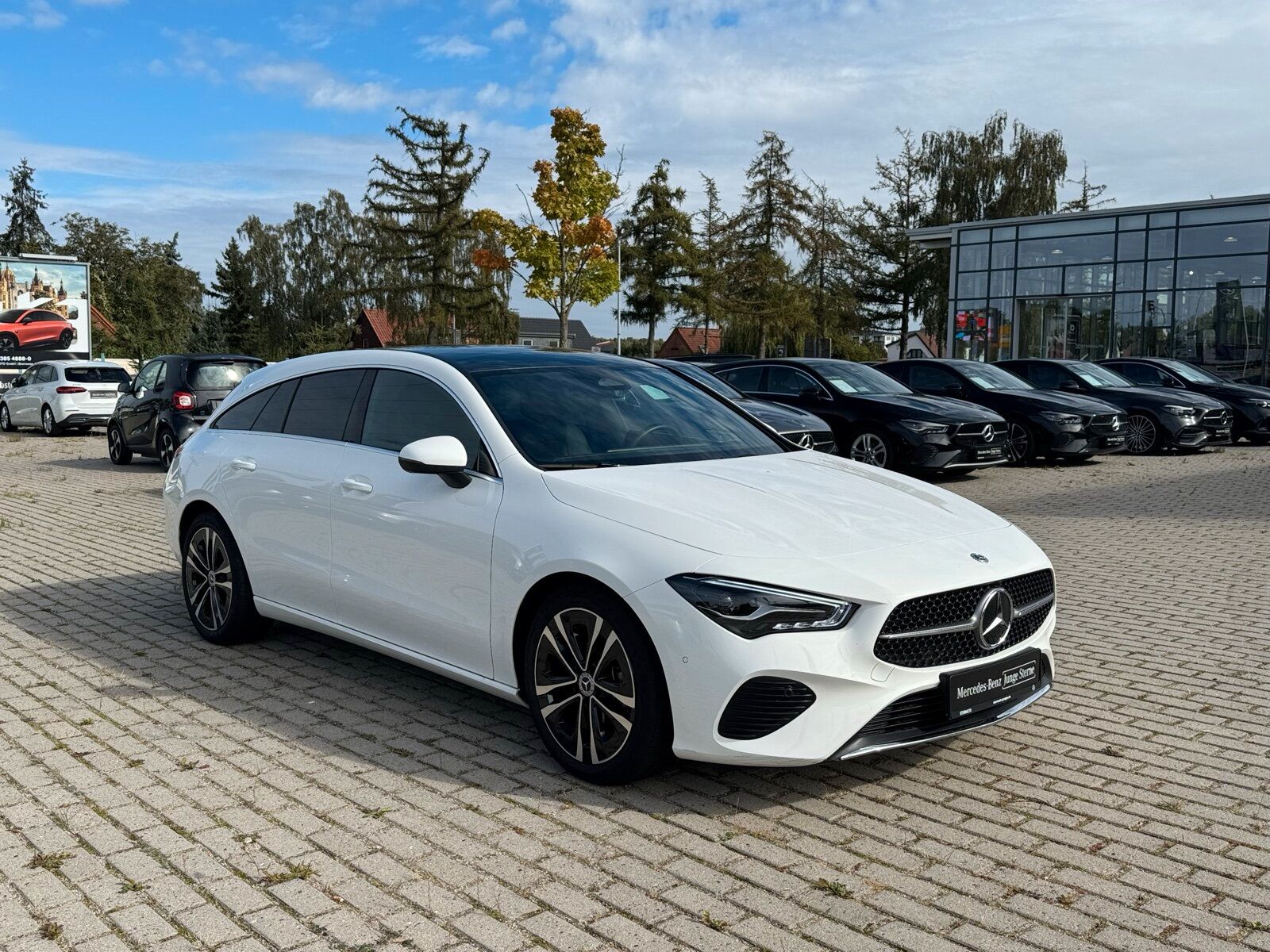 Mercedes-Benz CLA 180 SB Progressive Pano RüCam LED WinterPak imagem 3