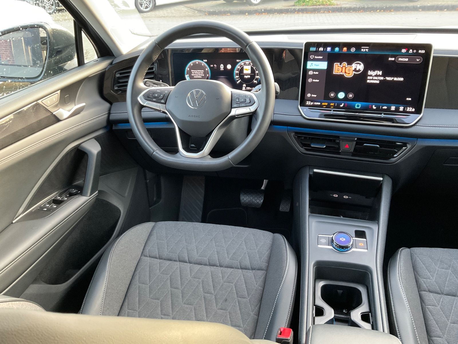 Fahrzeugabbildung Volkswagen Tiguan 1.5 eTSI DSG Life,Kamera,ACC,LED,Navi