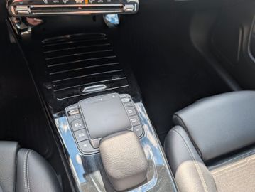 Mercedes CLA 220 Shooting Brake - 8