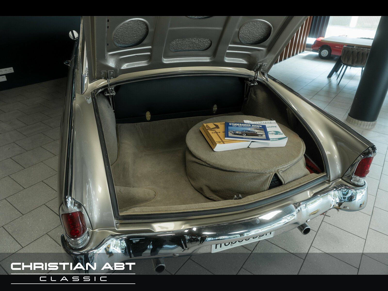 Fahrzeugabbildung Studebaker GT Hawk V8 *NOTE 1*