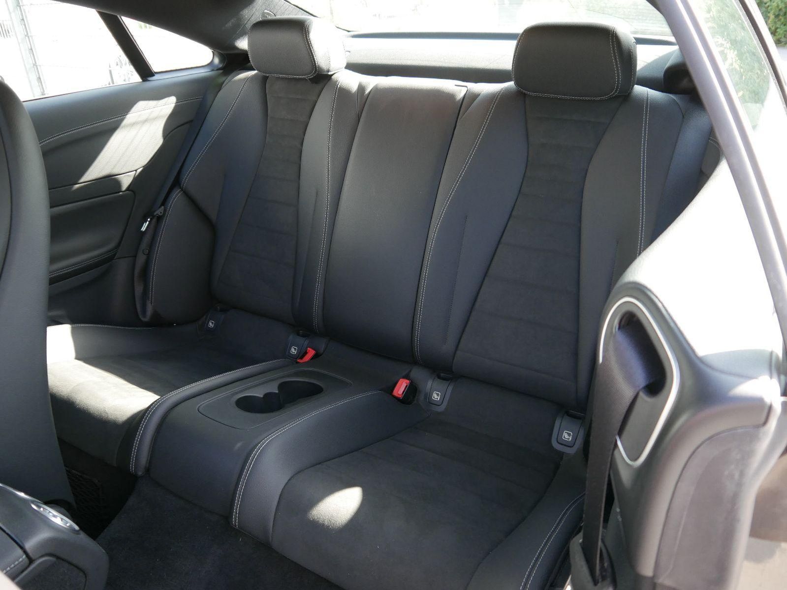 Mercedes-Benz E 300 Coupe-AMG-LINE NAVI PDC KAMERA LED SHZ KLI foto 8