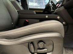 Foto Nummer 16: LAND ROVER Defender