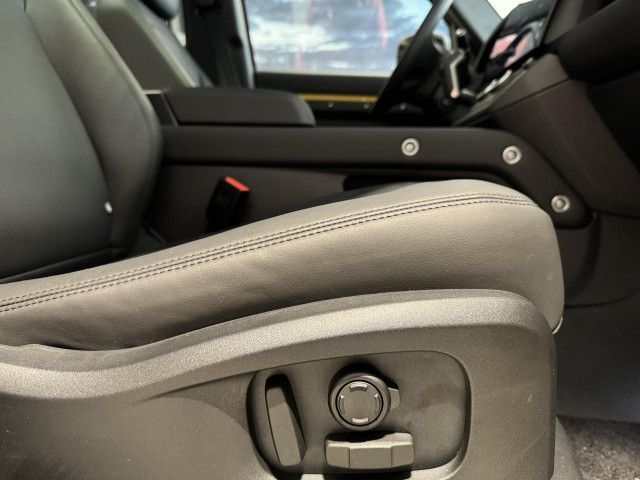 Foto Nummer 16: LAND ROVER Defender