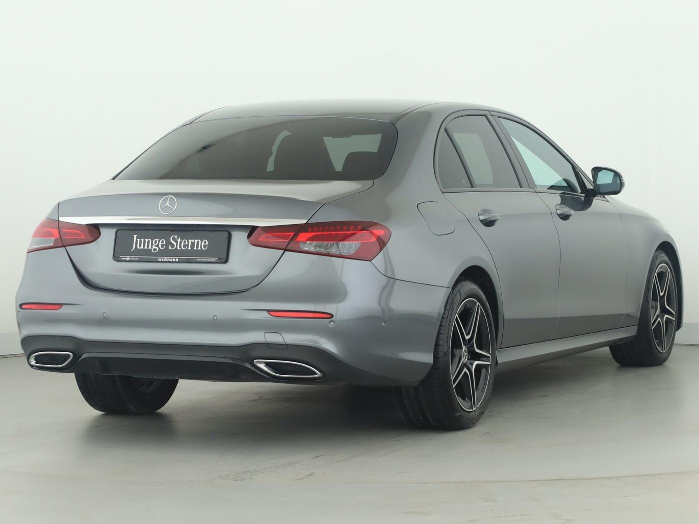 Mercedes-Benz E 220 d AMG-Line*PTS*Kamera*Navi*LED*DAB*SHZ